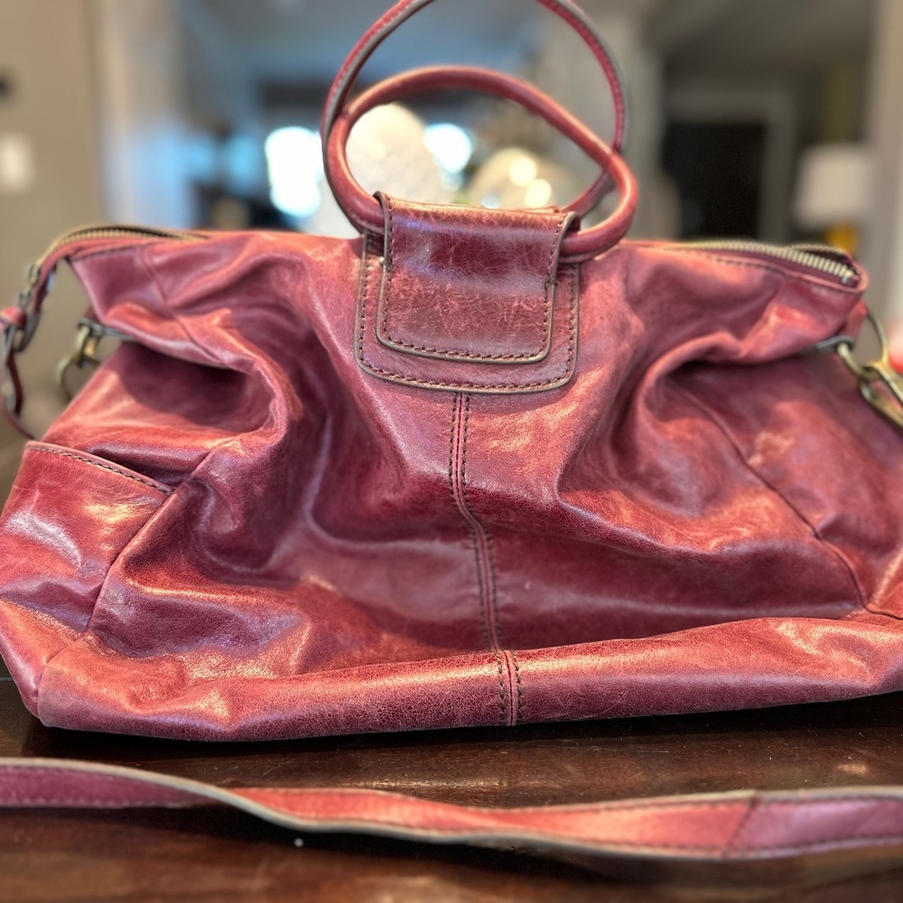 Beautiful luxurious leather Hobo Sheila handbag